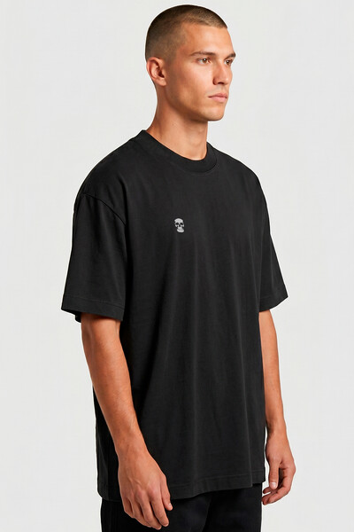 Foto Camiseta oversized preta Skull