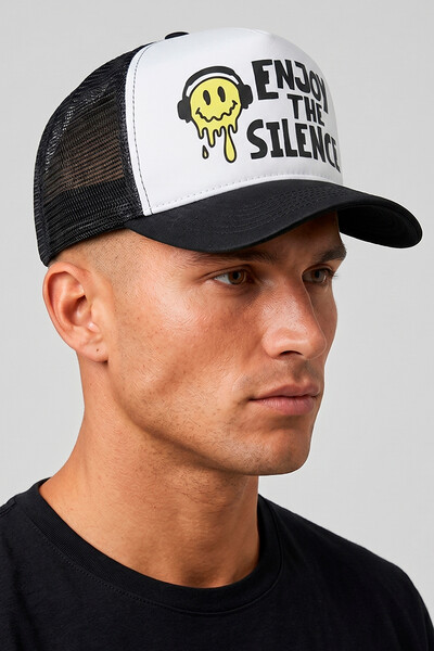Foto Boné trucker retrô branco e preto Enjoy The Silence