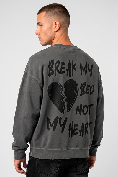 Foto Blusa oversized de moletom estonado chumbo Break My Bed