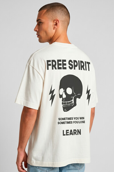 Foto Camiseta oversized off white Free