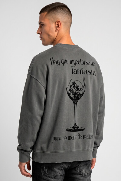 Foto Blusa oversized de moletom estonado chumbo Drink