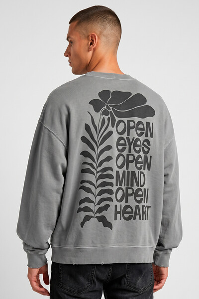 Foto Blusa oversized de moletom estonado cinza Open Eyes