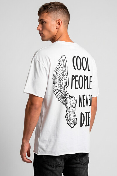 Foto Camiseta branca Never Die