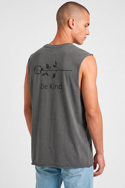Foto Cut Regata estonada chumbo Be Kind