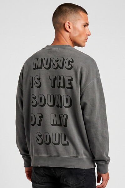 Foto Blusa oversized de moletom estonado chumbo My Soul