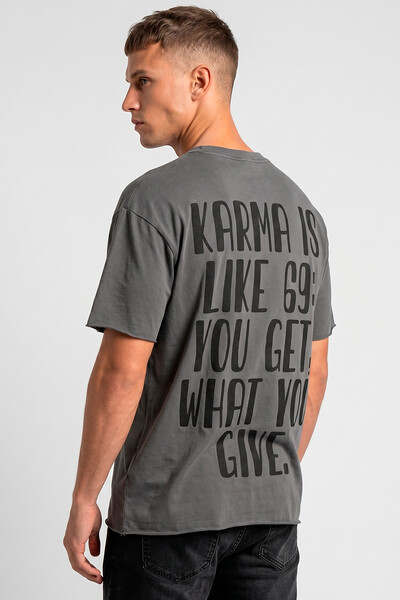 Foto Camiseta estonada chumbo Karma