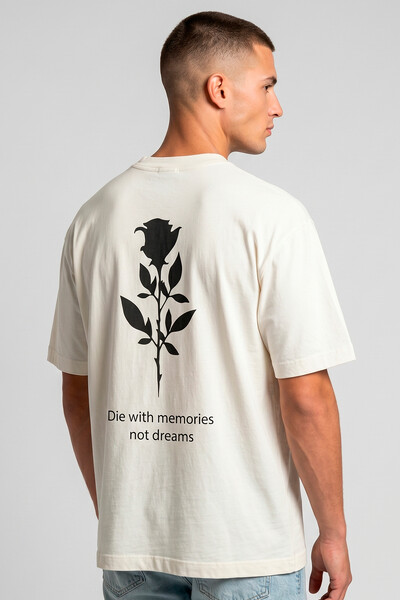 Foto Camiseta oversized off white Memories
