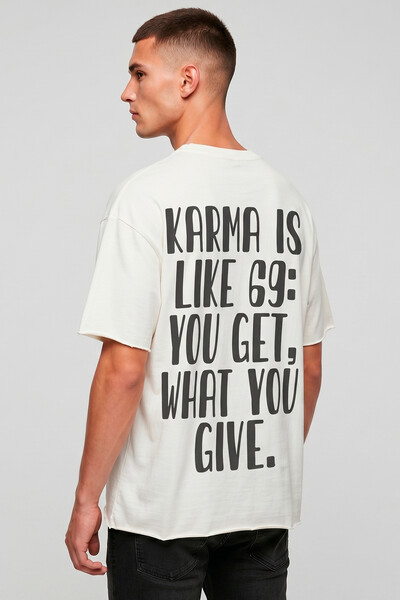 Foto Camiseta off white Karma