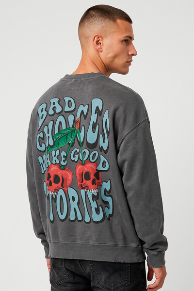 Foto Blusa oversized de moletom estonado chumbo Cherry