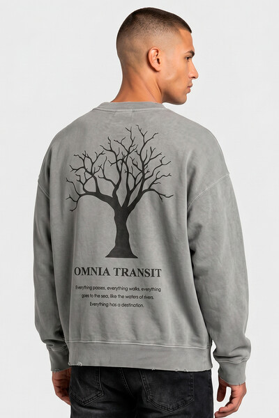 Foto Blusa oversized de moletom estonado cinza Omnia Transit