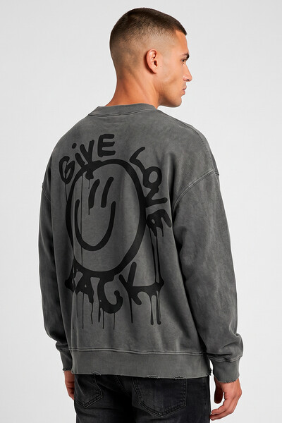 Foto Blusa oversized de moletom estonado chumbo Give