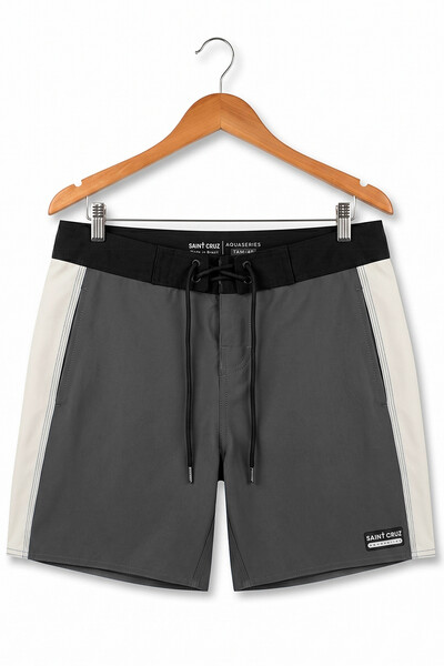 Foto Bermuda retrô line Chumbo e Off White