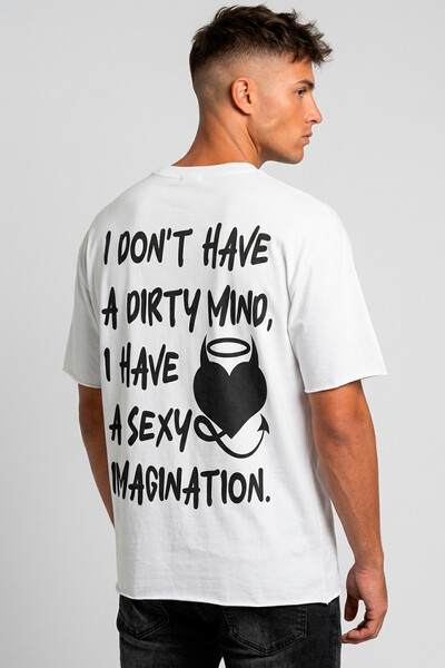 Foto Camiseta branca Dirty Mind