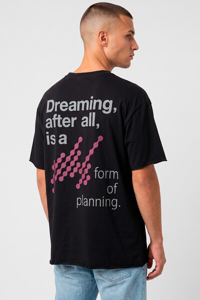 Foto Camiseta preta Dreaming