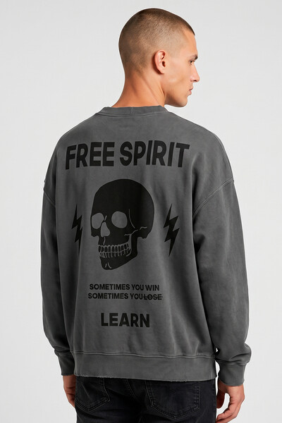 Foto Blusa oversized de moletom estonado chumbo Free