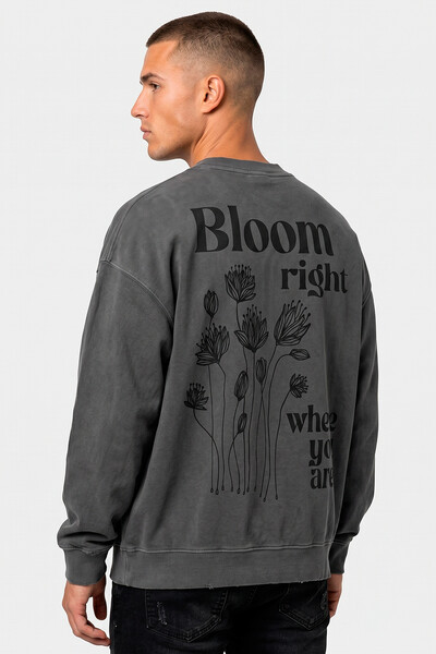 Foto Blusa oversized de moletom estonado chumbo Bloom