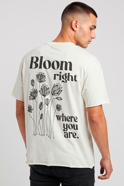 Foto Camiseta off white Bloom