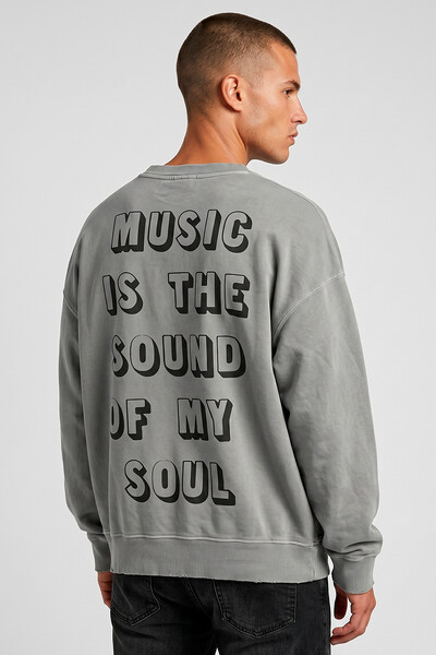 Foto Blusa oversized de moletom estonado cinza My Soul