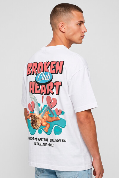 Foto Camiseta oversized branca Broken Heart