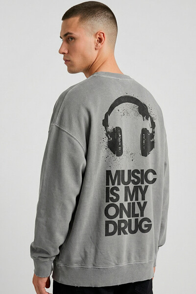 Foto Blusa oversized de moletom estonado cinza Drug