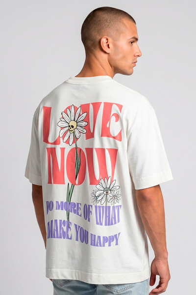 Foto Camiseta oversized off white Love Now Collors