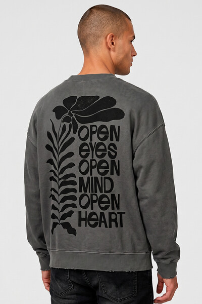 Foto Blusa oversized de moletom estonado chumbo Open Eyes