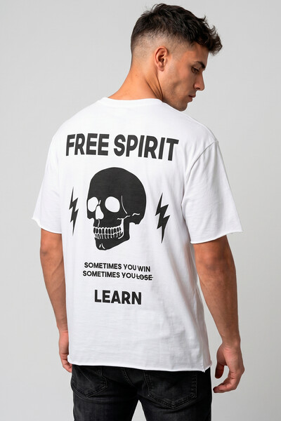 Foto Camiseta branca Free