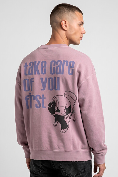Foto Blusa oversized de moletom estonado lilás Take Care