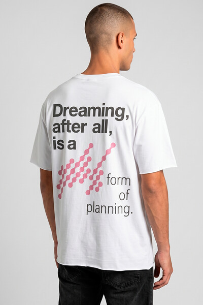 Foto Camiseta branca Dreaming