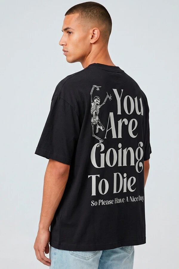 Camiseta oversized preta Nice Day Outlet