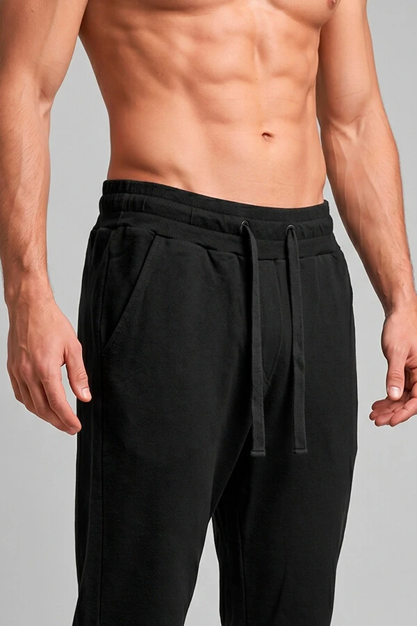 Calça de moletom slim Preta