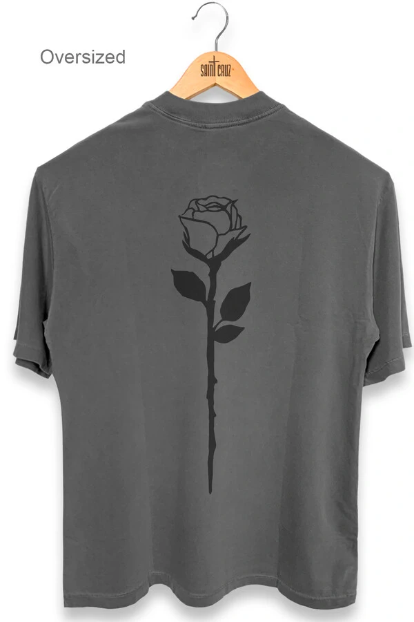 Camiseta oversized estonada chumbo Rose Back
