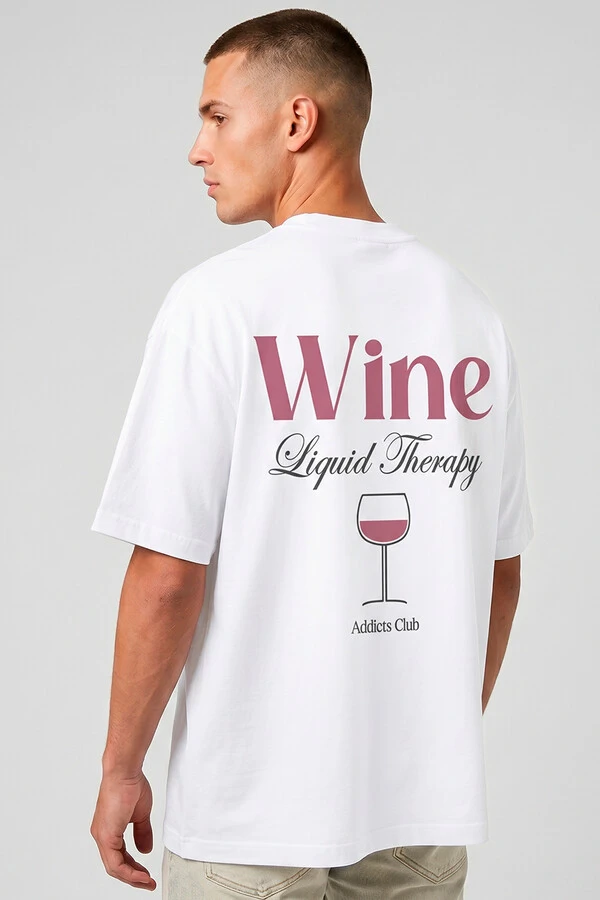 Camiseta oversized branca Wine