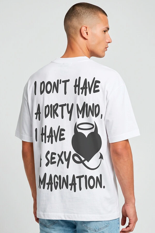 Camiseta oversized branca Dirty Mind