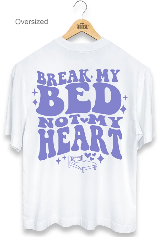 Camiseta oversized branca Bed Blue