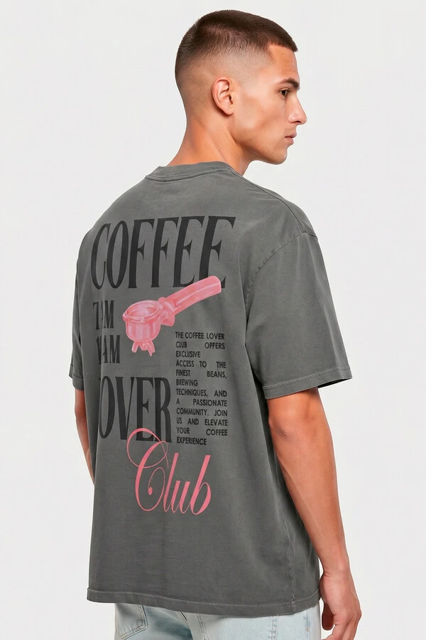 Camiseta oversized estonada chumbo Coffee Club
