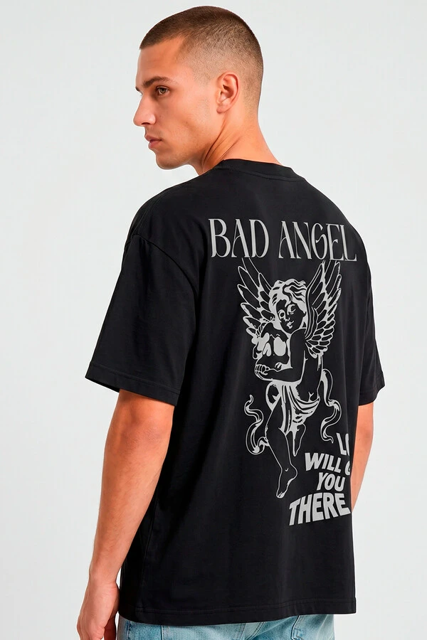 Camiseta oversized preta Bad Angel