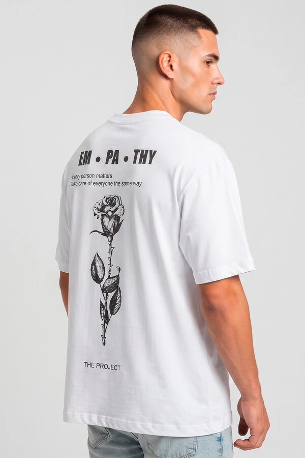 Camiseta oversized branca Empathy