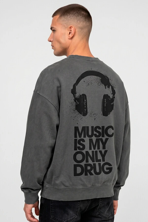 Blusa oversized de moletom estonado chumbo Drug