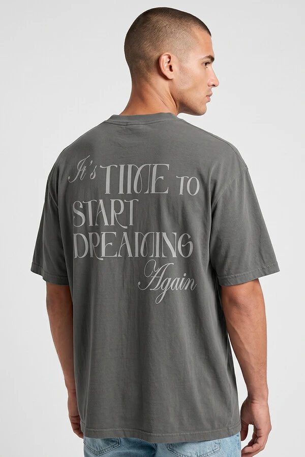 Camiseta oversized estonada chumbo Time