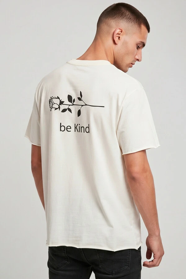 Camiseta off white Be Kind