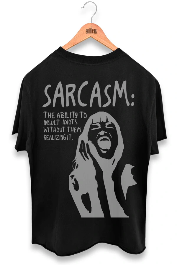 Camiseta preta Sarcasm