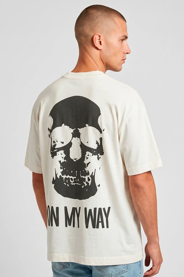 Camiseta oversized off white On My Way