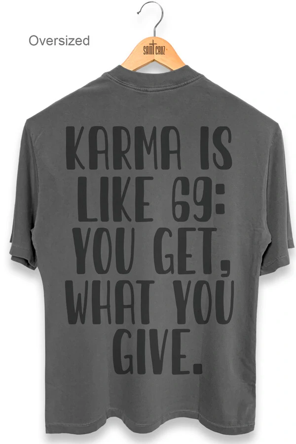 Camiseta oversized estonada chumbo Karma