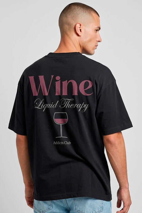 Camiseta oversized preta Wine