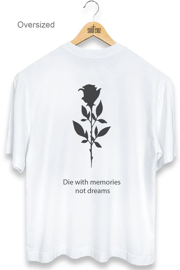 Camiseta oversized branca Memories