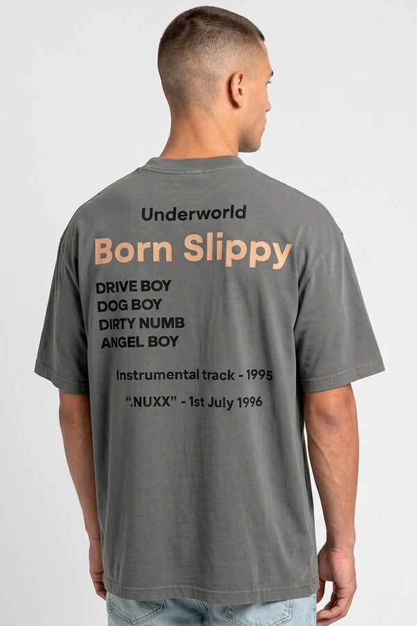 Camiseta oversized estonada chumbo Born Slippy