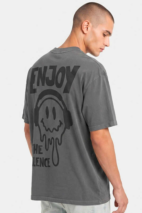 Camiseta oversized estonada chumbo Enjoy