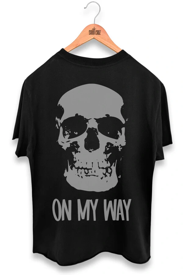 Camiseta preta On My Way