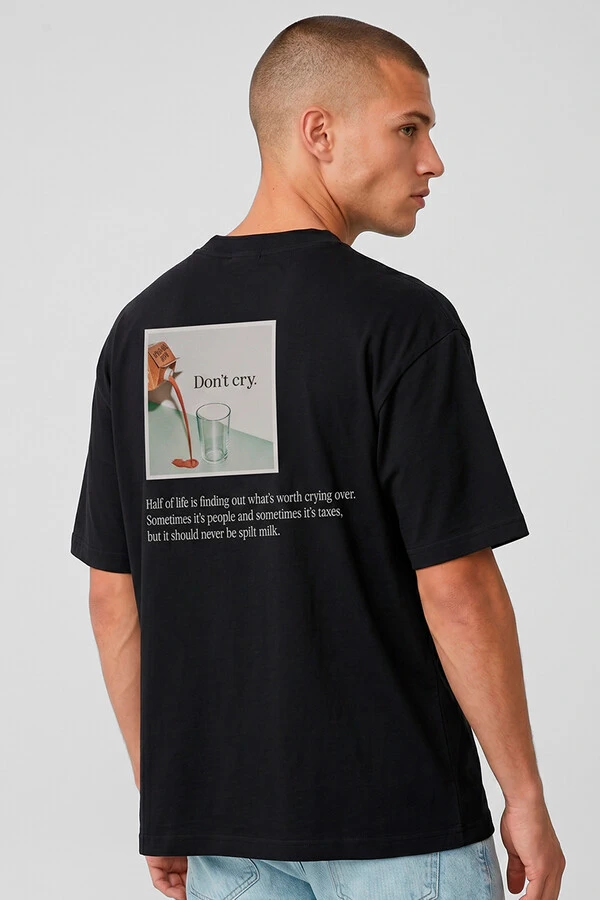 Camiseta oversized preta Milk